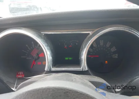 2005 Ford Mustang из США, поврежденный, VIN 1ZVFT84N255191482